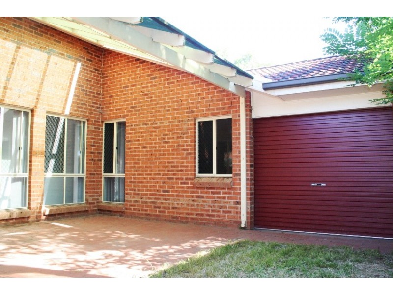 23 Hyde Park Court, Wattle Grove NSW 2173