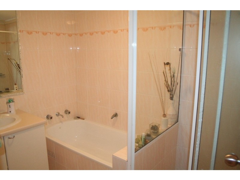 24/1 Mead Drive, Chipping Norton NSW 2170