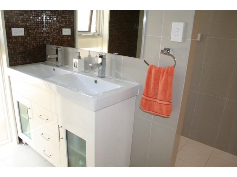 68 Ikara Crescent, Moorebank NSW 2170