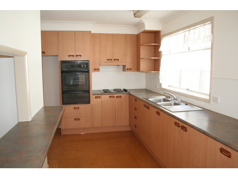 24 Araluen Avenue, Moorebank NSW 2170