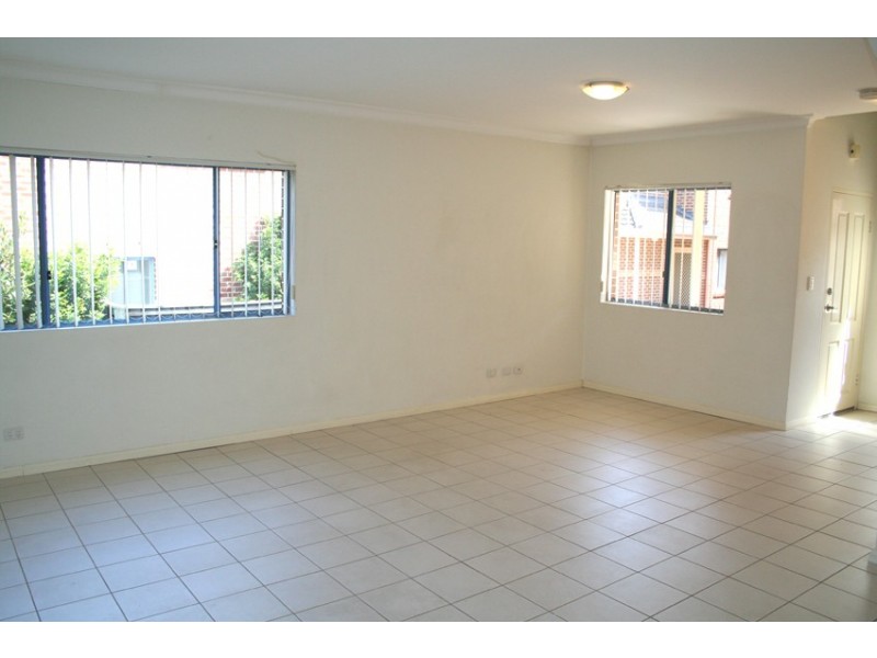 3/190 Newbridge Road, Moorebank NSW 2170