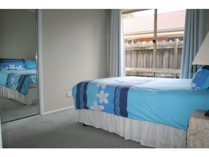 21 Hyde Park Court, Wattle Grove NSW 2173