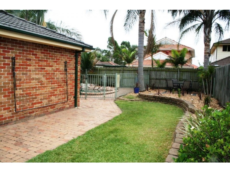 21 Hyde Park Court, Wattle Grove NSW 2173
