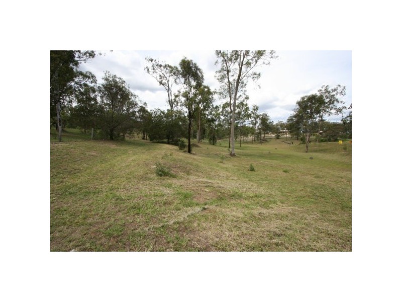 39 Blue Gum Drive, Lowood QLD 4311