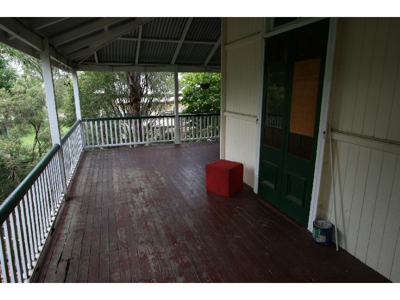 21 Daniel Street, Lowood QLD 4311