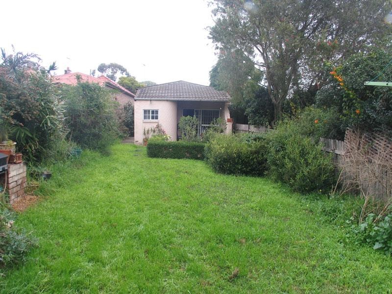 11 Second, Ashbury NSW 2193