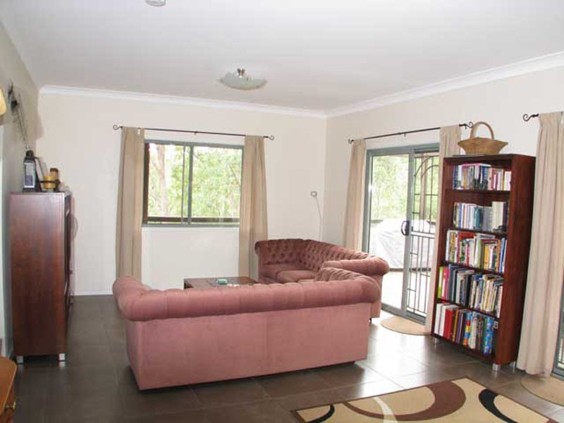 Mangrove Mountain NSW 2250