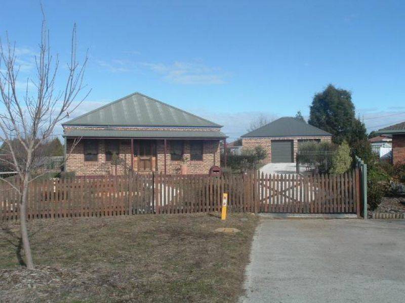20 Reeyana Place, Moss Vale NSW 2577