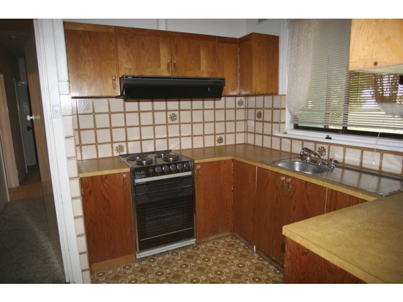 17 Surrey Street, Blair Athol SA 5084