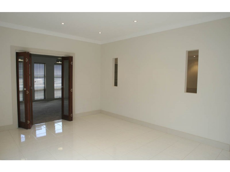 6 Plantation Avenue, Flagstaff Hill SA 5159