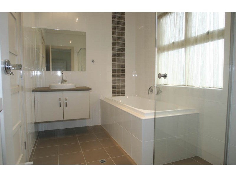 6 Plantation Avenue, Flagstaff Hill SA 5159