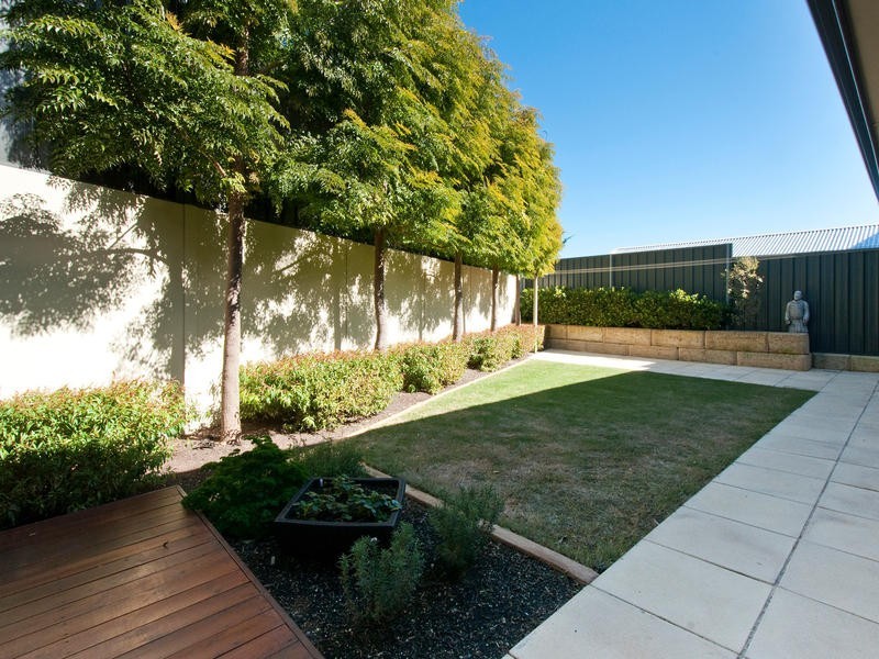 9 Plantation Avenue, Flagstaff Hill SA 5159