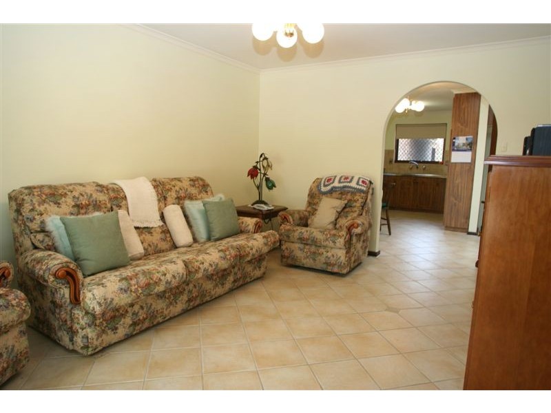 1/1A Larkdale Crescent, O’halloran Hill SA 5158