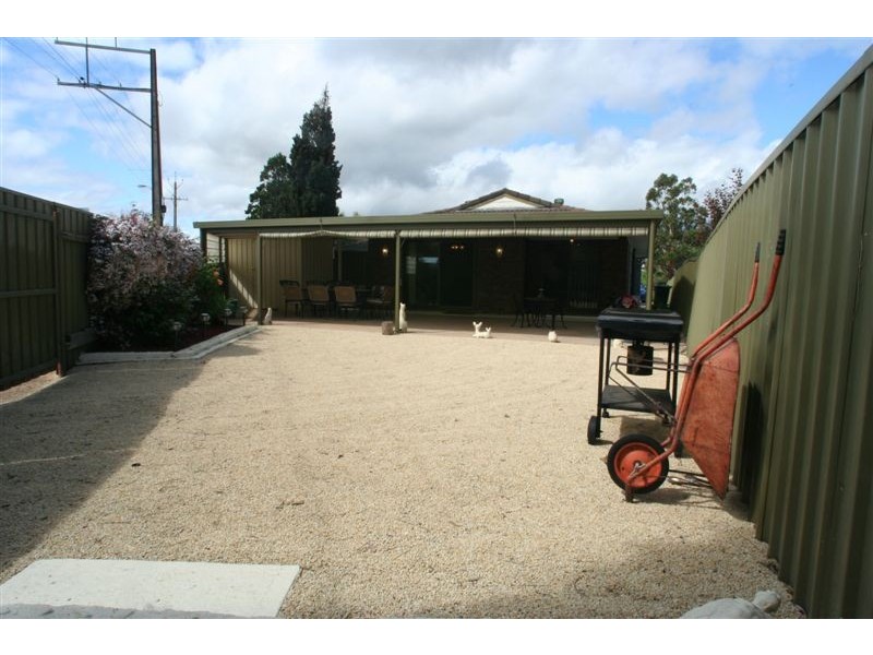 1/1A Larkdale Crescent, O’halloran Hill SA 5158