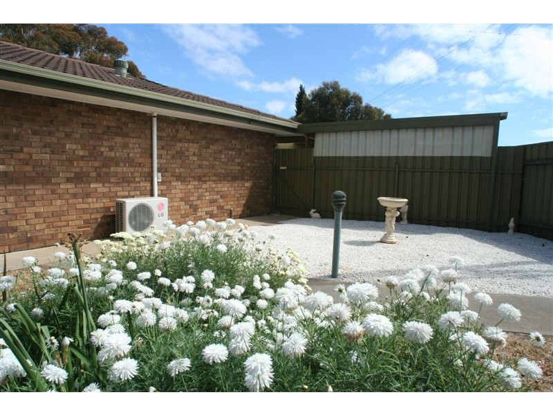 1/1A Larkdale Crescent, O’halloran Hill SA 5158