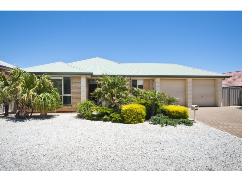 17 Chivers Street, Hallett Cove SA 5158