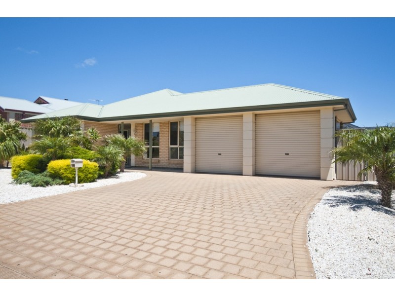 17 Chivers Street, Hallett Cove SA 5158