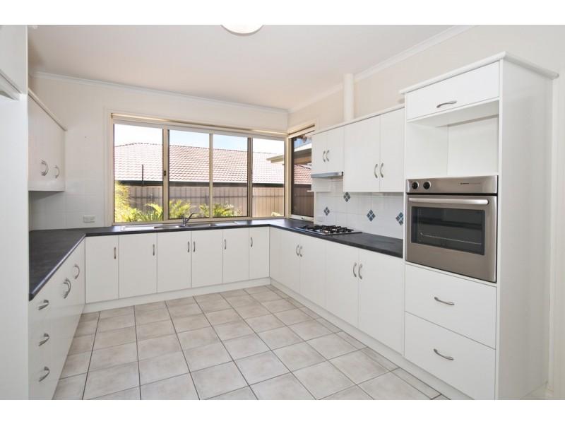 17 Chivers Street, Hallett Cove SA 5158