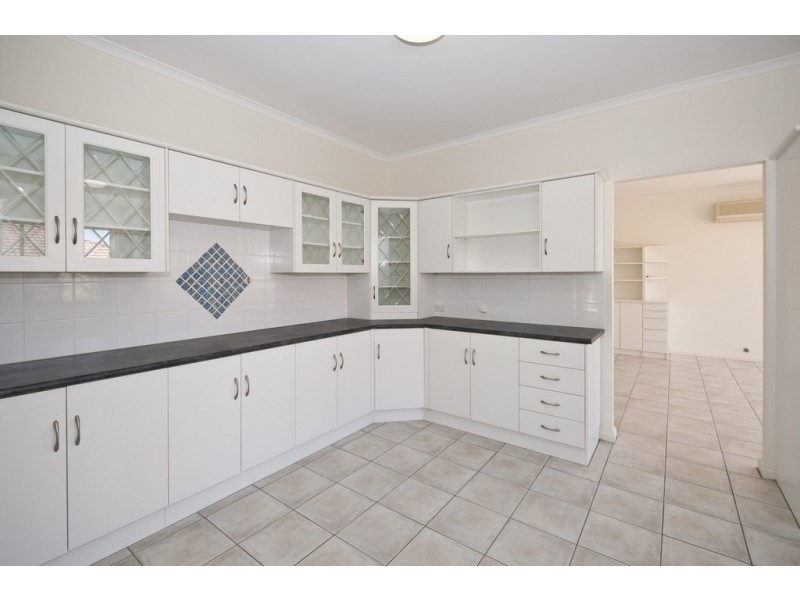17 Chivers Street, Hallett Cove SA 5158