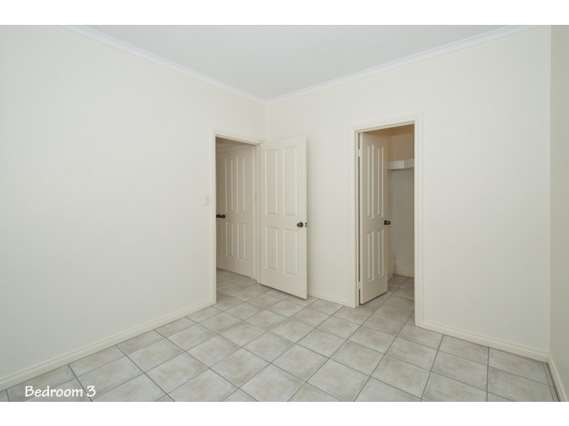 17 Chivers Street, Hallett Cove SA 5158