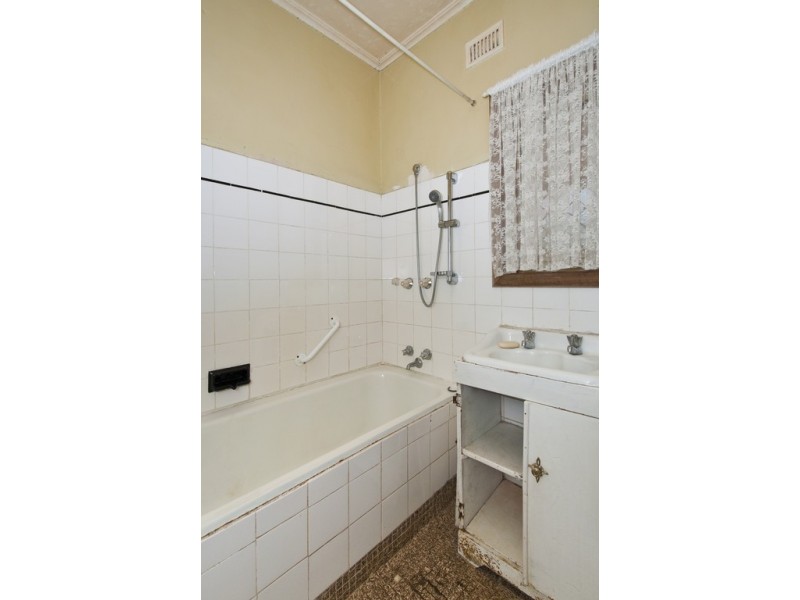 13 Lionel Avenue, Blair Athol SA 5084