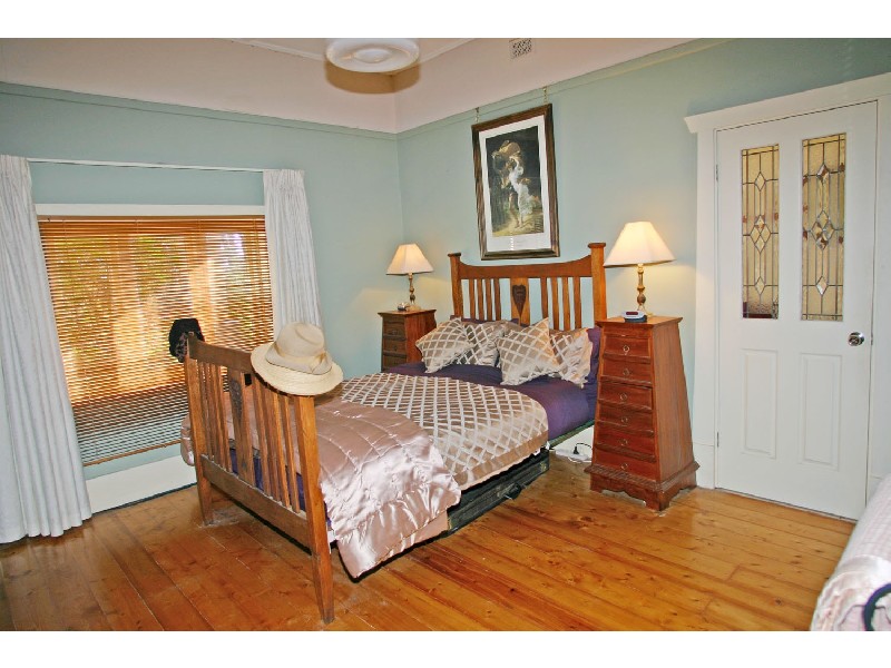 7 Athol Avenue, Prospect SA 5082