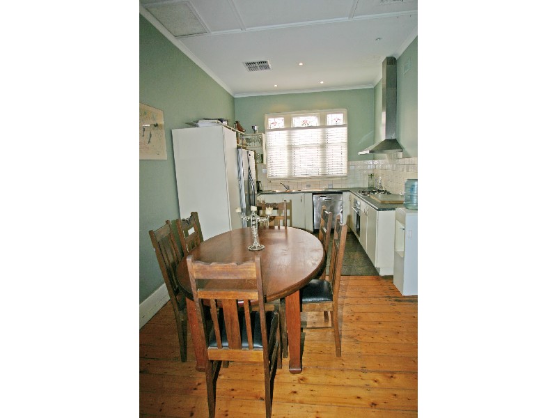 7 Athol Avenue, Prospect SA 5082