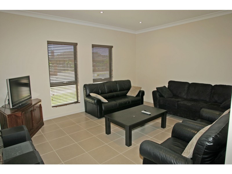 1a Maple Street, Broadview SA 5083