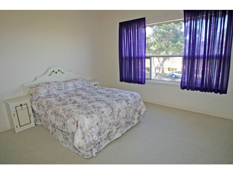8 Glenwood Drive, Bellevue Heights SA 5050