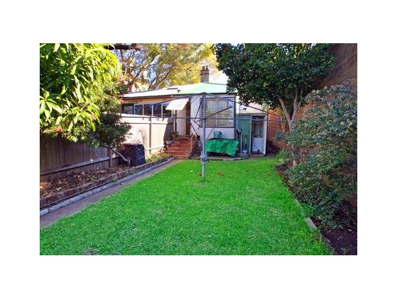 Meeks Road, Marrickville NSW 2204