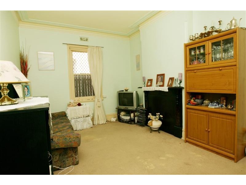 45 Frampton Avenue, Marrickville NSW 2204