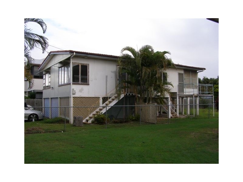 17 Thomas St, Clontarf QLD 4019