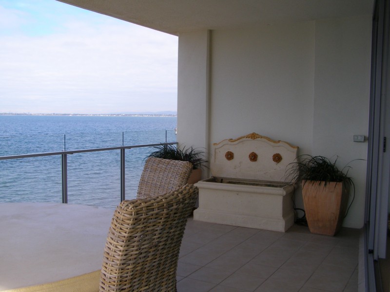404/6 Oxley Ave, Woody Point QLD 4019