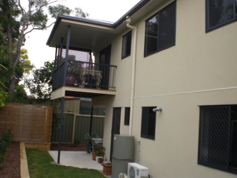4 Deborah sT, Clontarf QLD 4019