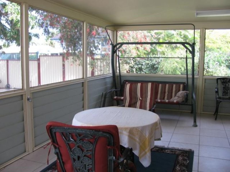 6 Gerald Av, Clontarf QLD 4019