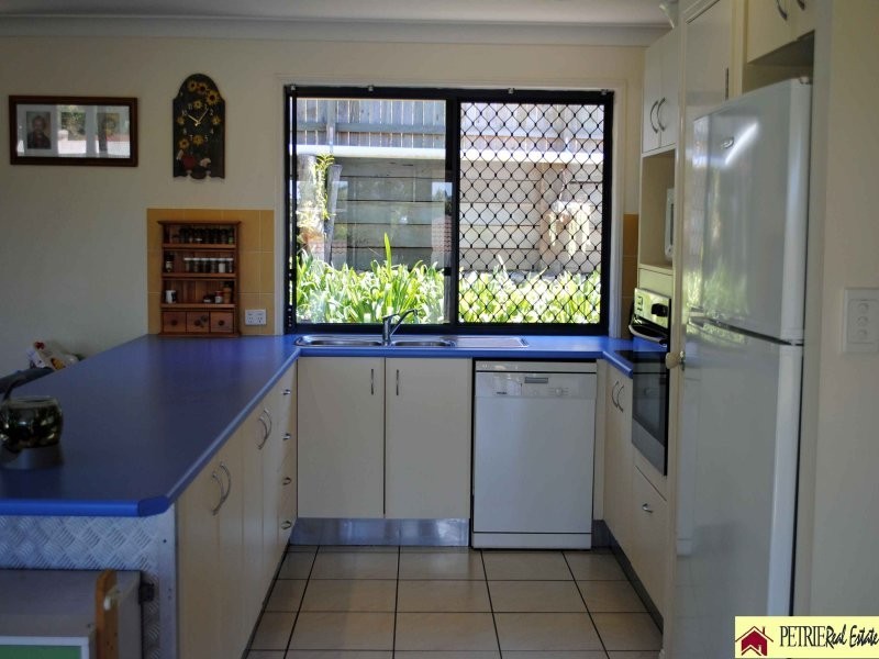 5 Feldsman Crt, Petrie QLD 4502