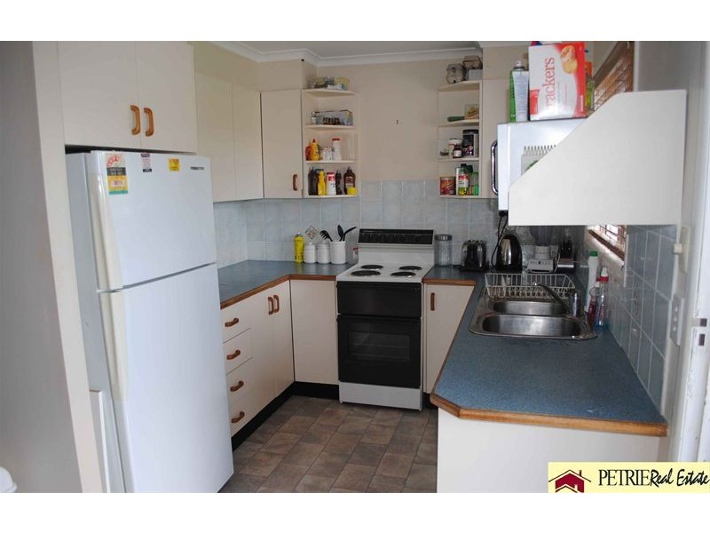 71 Beeville Rd, Petrie QLD 4502