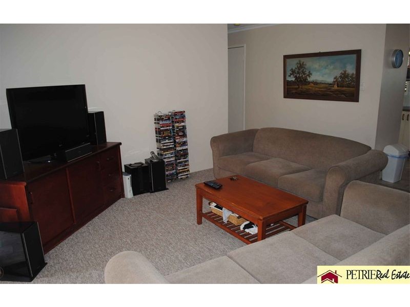 71 Beeville Rd, Petrie QLD 4502