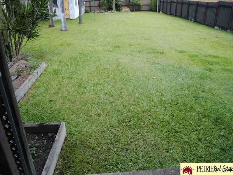 71 Beeville Rd, Petrie QLD 4502