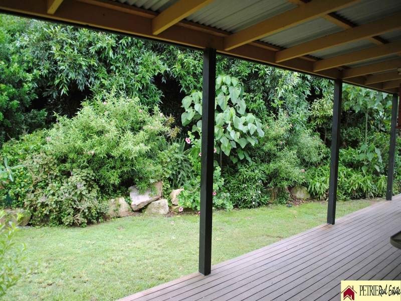 5 Midson Crt, Petrie QLD 4502