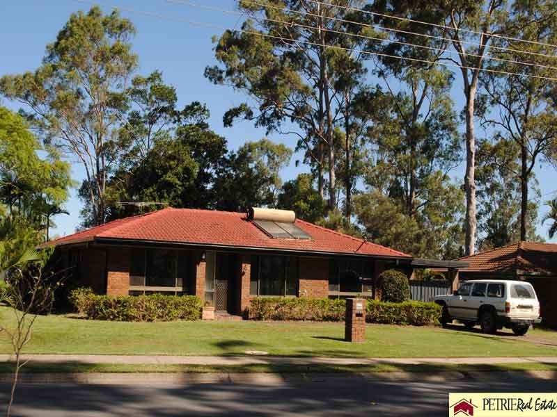 46 Kurwongbah Dr, Petrie QLD 4502