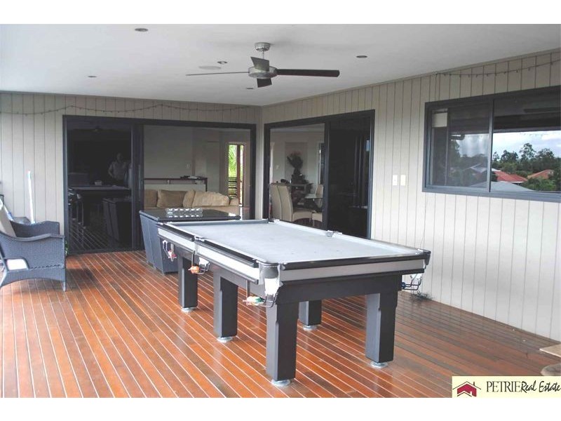 15 Hopkins St, Petrie QLD 4502