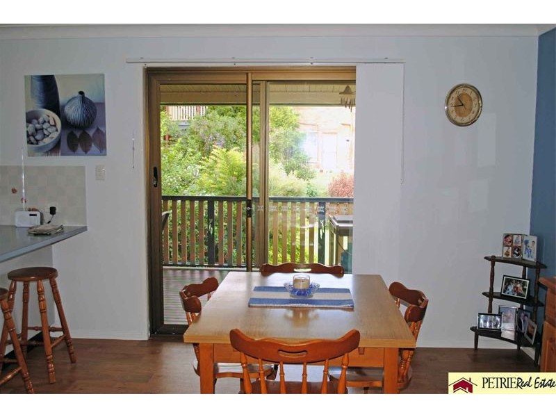 9 Kuring-Gai Chase, Petrie QLD 4502