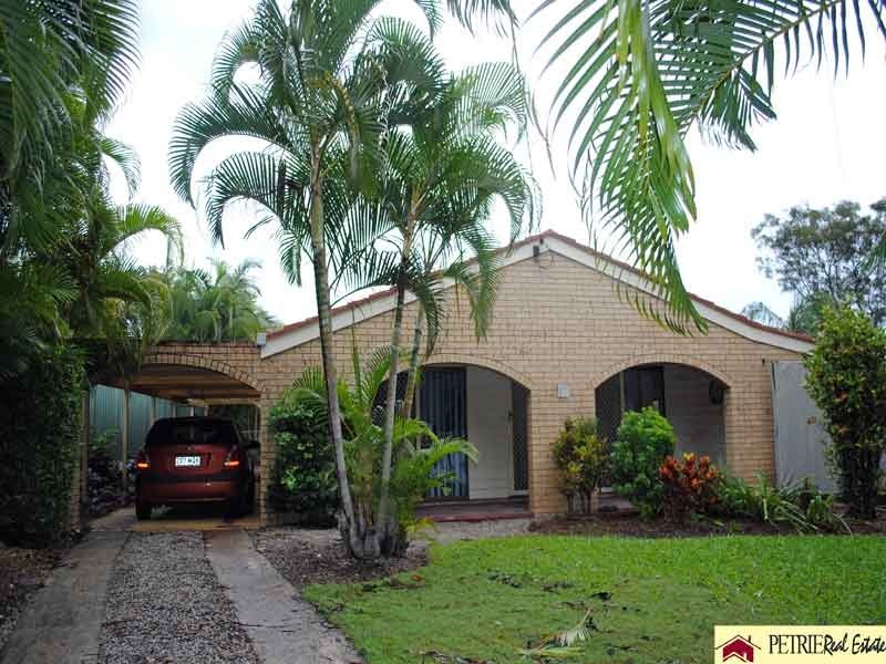16 Woodlands Avenue, Petrie QLD 4502