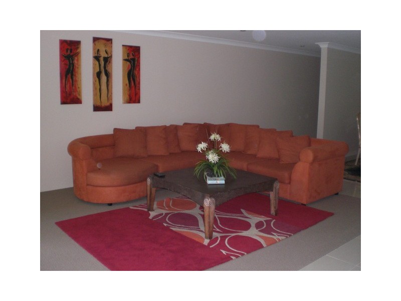 8-10 Georgina St, Woody Point QLD 4019