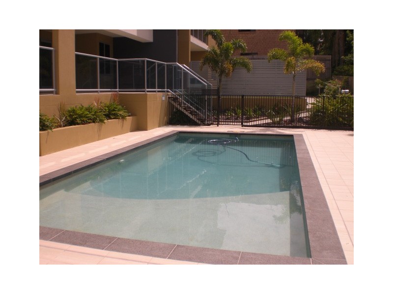 8-10 Georgina St, Woody Point QLD 4019