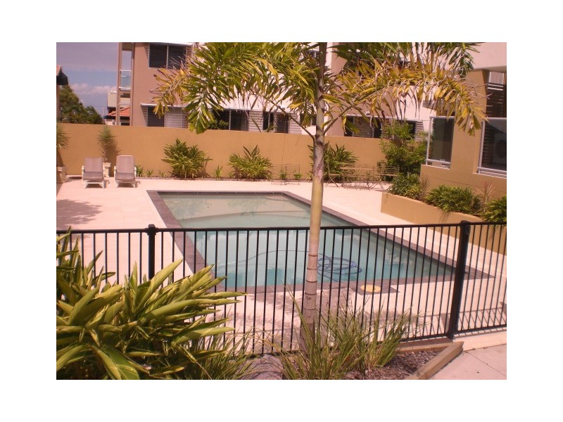 8-10 GEORGINA, Woody Point QLD 4019