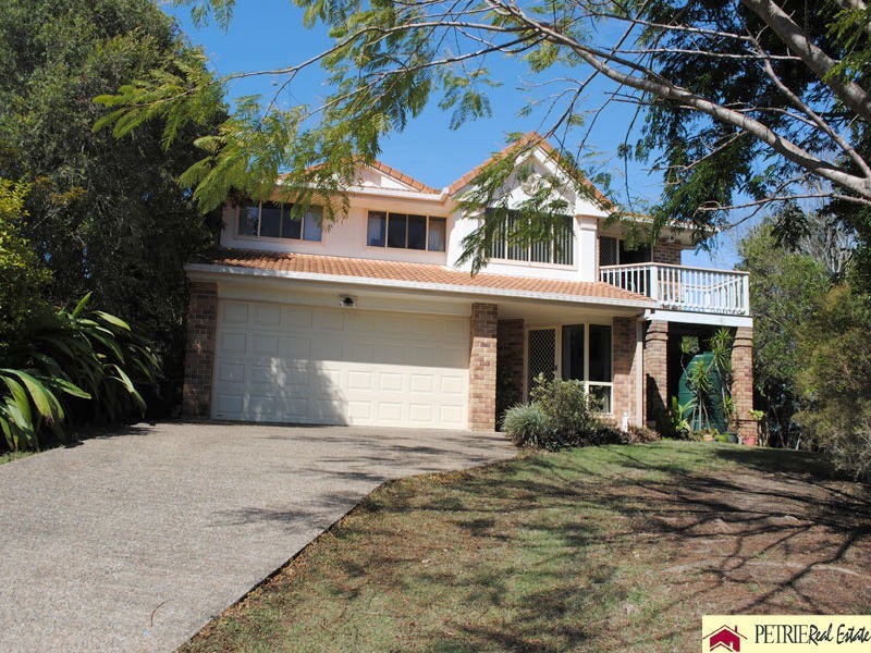4 Richie Crt, Petrie QLD 4502