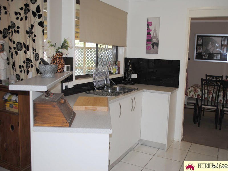 6 Woodlands, Petrie QLD 4502