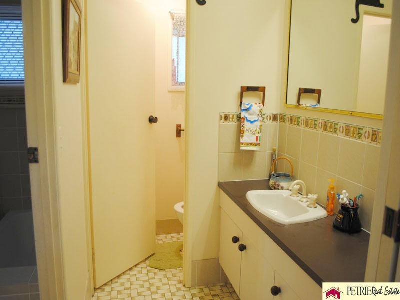 6 Woodlands, Petrie QLD 4502